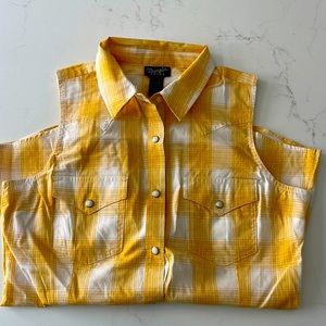 Women’s wrangler sleeveless shirt